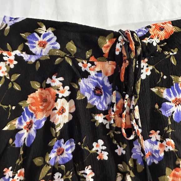 Handmade Vintage 90’s Floral Mini Skirt - Picture 2 of 3
